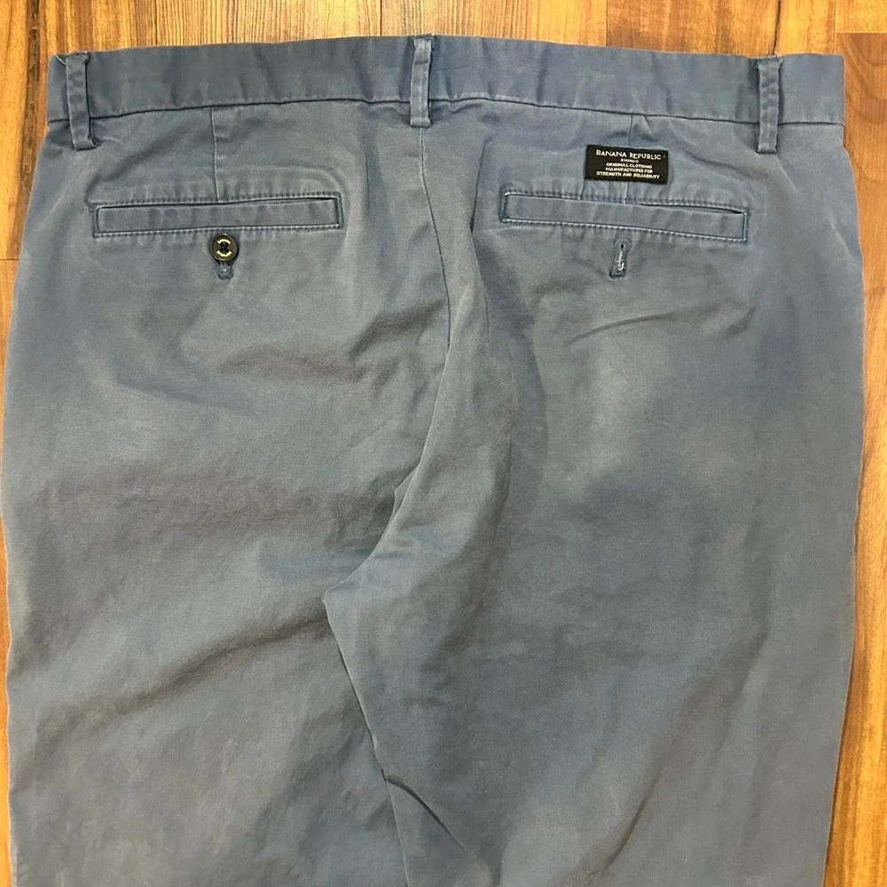 Banana Republic Mason Athletic Tapered Chino Pants Mens 34x32 Lush Blue 338337